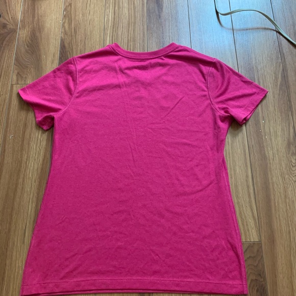 T shirt - Picture 2 of 3